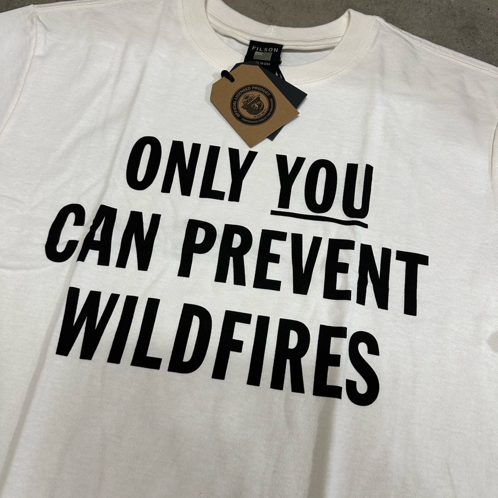 NWT Filson Smokey The Bear Only You Can Prevent Wildfires Mens Limited White - Picture 2 of 3